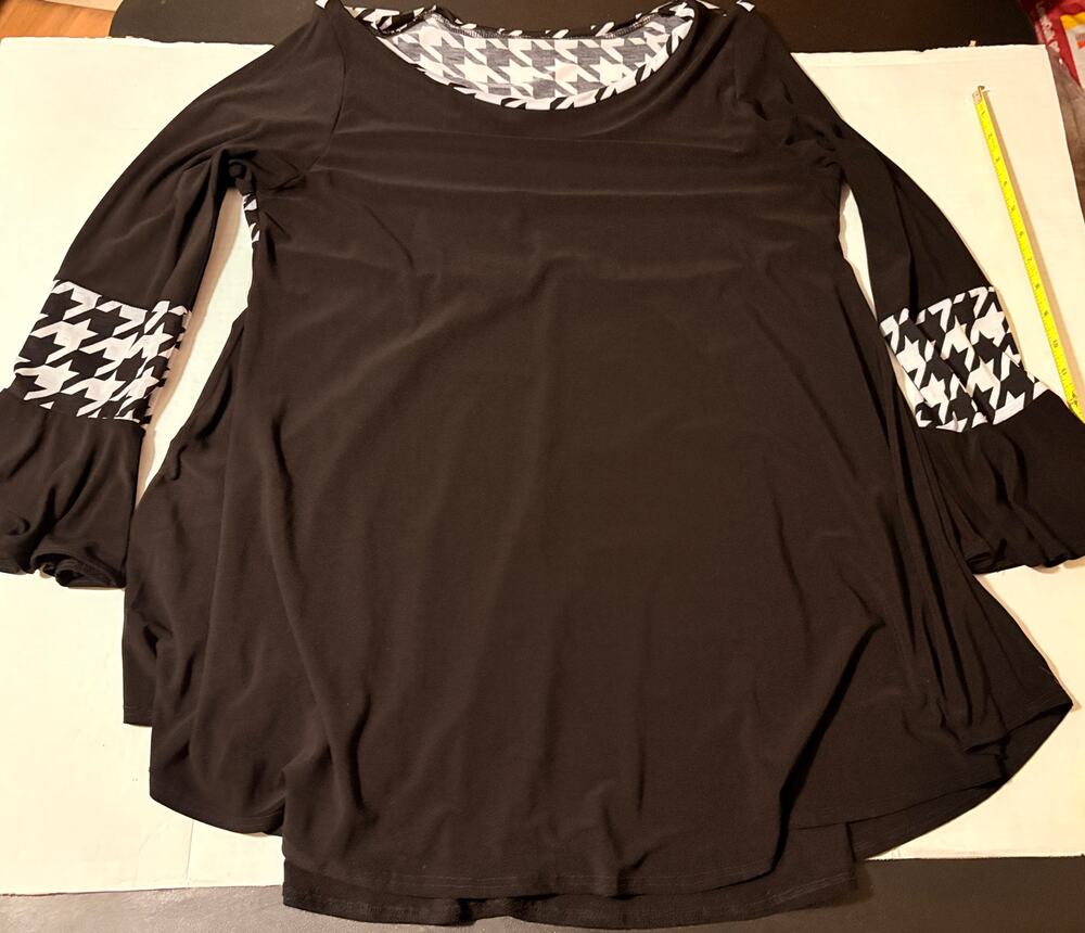 Vintage 80s Mod Style Tunic Top | Black & Houndstooth Flare Sleeves